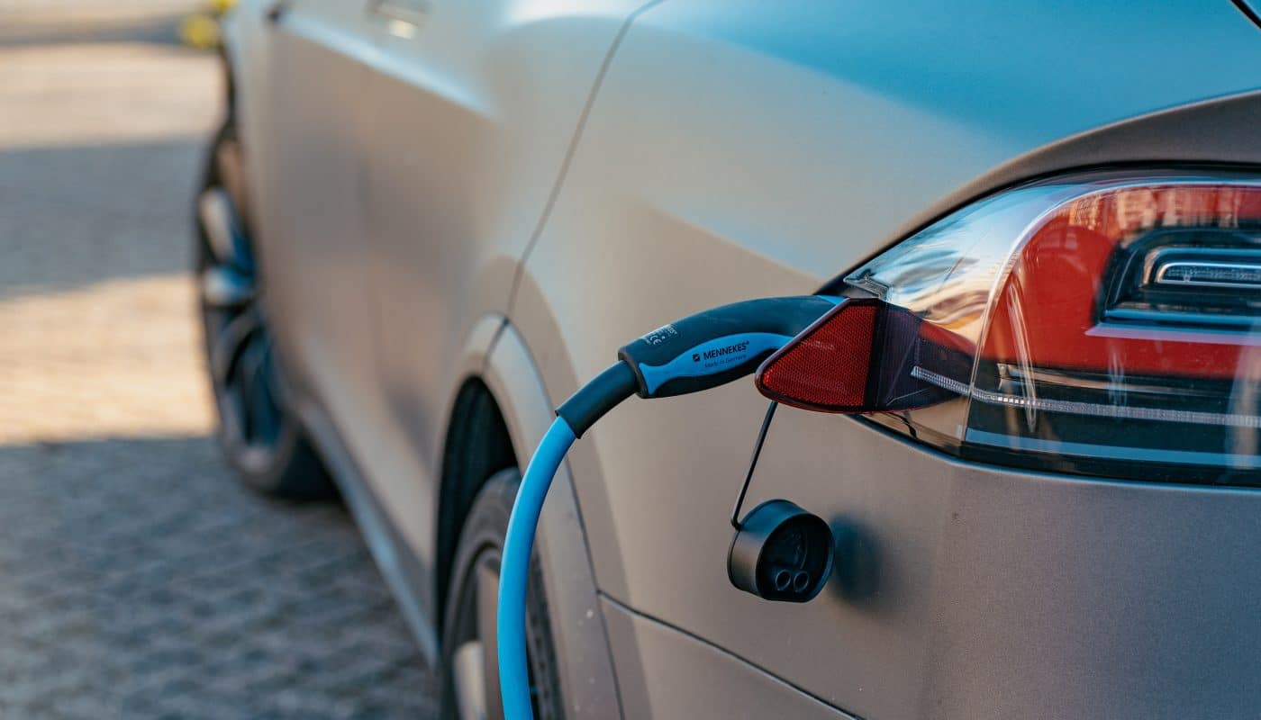 une voiture électrique