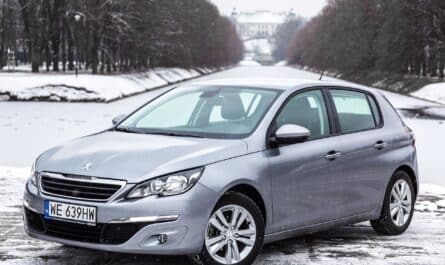 découvrez la peugeot 308, une berline alliant élégance, performance et technologie. profitez de son design moderne, de son confort optimal et de ses nombreuses fonctionnalités pour une expérience de conduite inégalée.