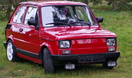 découvrez la fiat 1500l, une berline emblématique des années 60 alliant élégance et performance. explorez les caractéristiques uniques de ce modèle classique, son design raffiné et son héritage automobile. idéale pour les passionnés de voitures anciennes et les amateurs de mécanique.